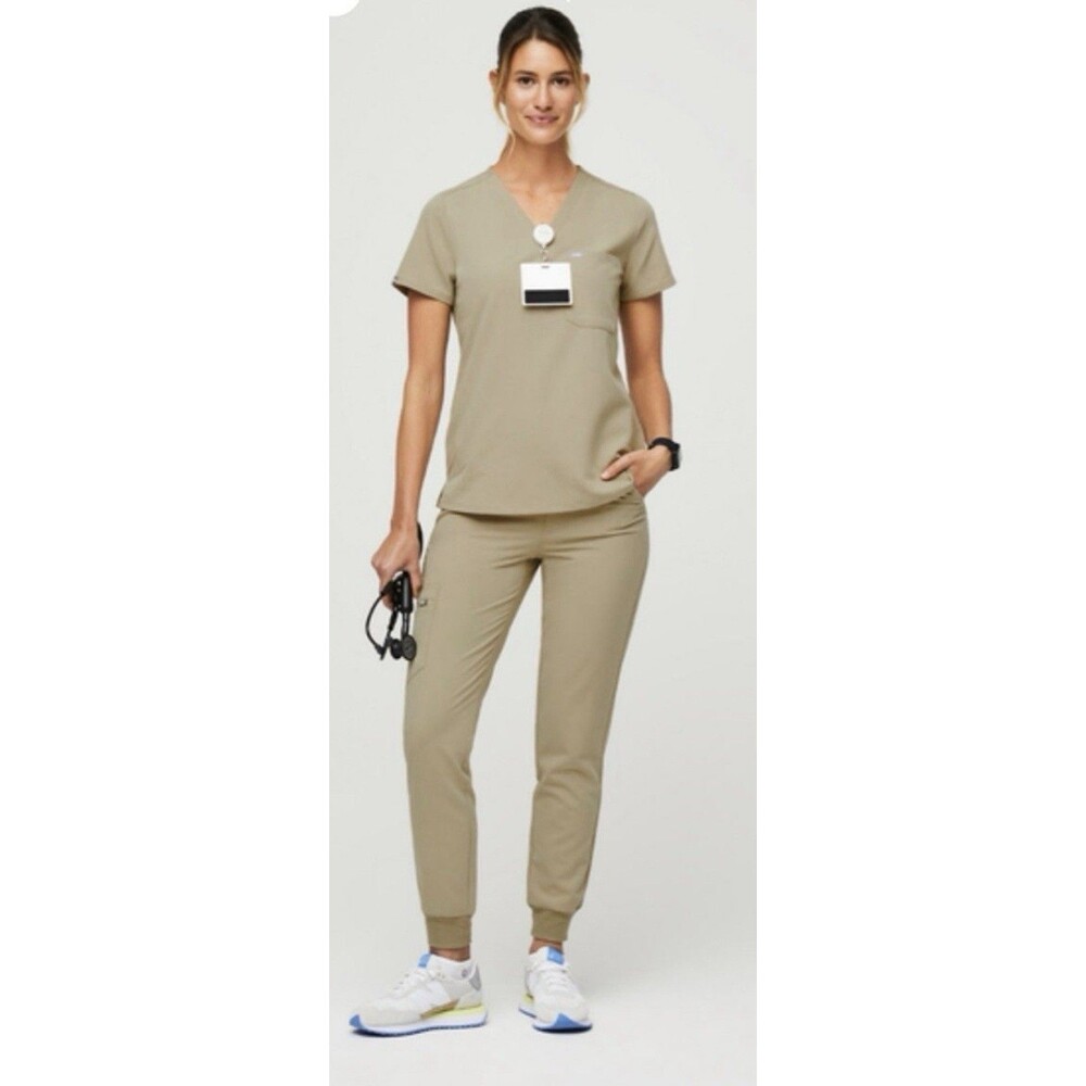 FIGS Limited Ed Zamora Jogger Pant & Catarina Scrub top Set Latte Sz XXS PO#3079